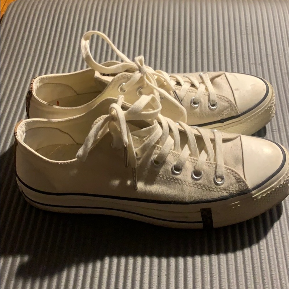 low top platform converse with cheetah print